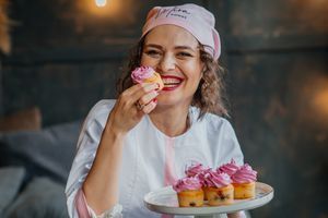 Descoperă povestea cofetăriei Mira Sweets